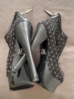 Rock & Republic Black Mesh & Stud Spike Heels